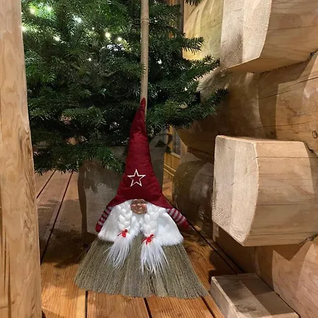 Goralski Zornicka Chalet